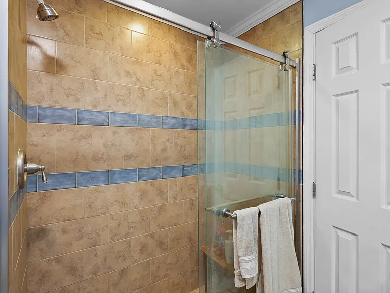 1650 E Duffy St — Photo 26