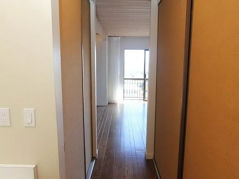 677 Connecticut St — Photo 12