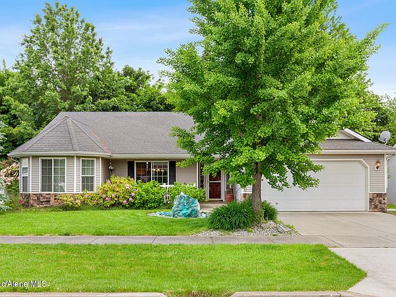 3rd image of 1494 W Sutherland Ct