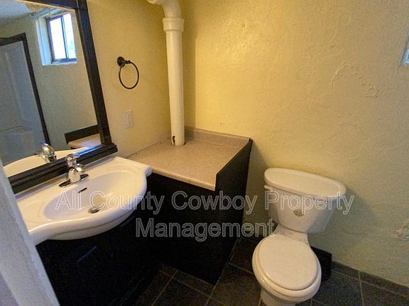 3rd image of 170 1/2 N 8th St