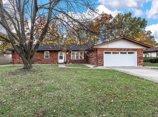 37 Mar Jacques Dr, Belleville, IL 62226