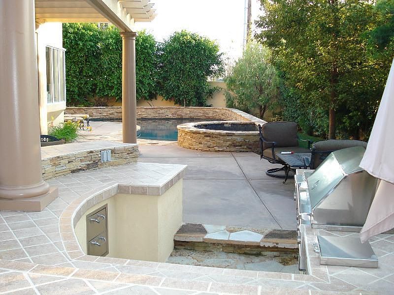 2nd image of 10141 Sunkist Cir