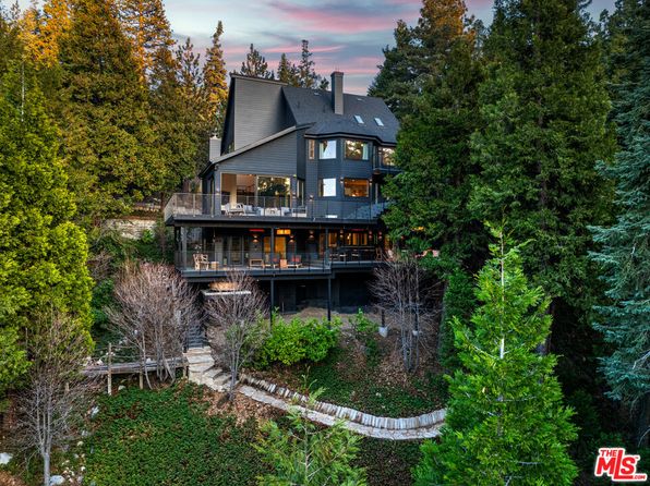 654 S Cumberland Dr, Lake Arrowhead, CA 92352