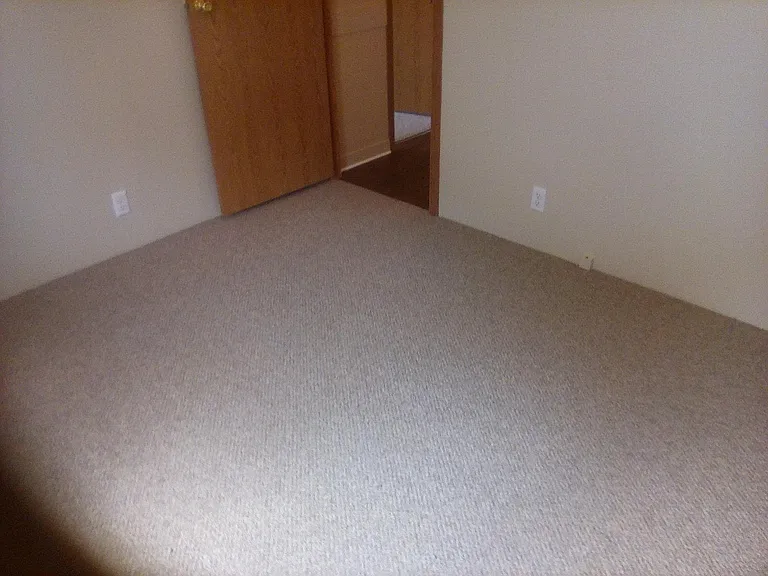 615 Lindsay St — Photo 11