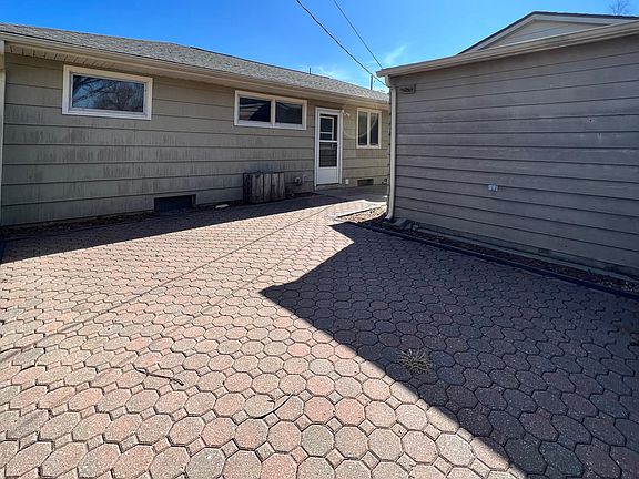 2nd image of 2098 Page Ave