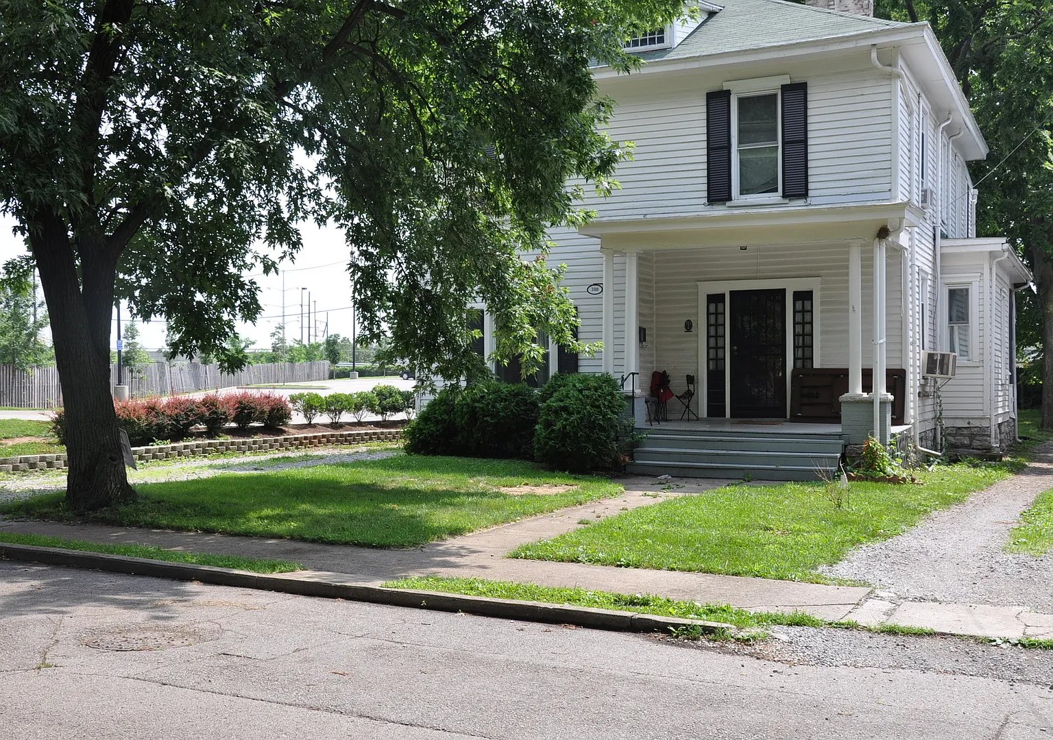 Students ~ Now Pre-Leasing For Fall Semester 2026 — Photo 1