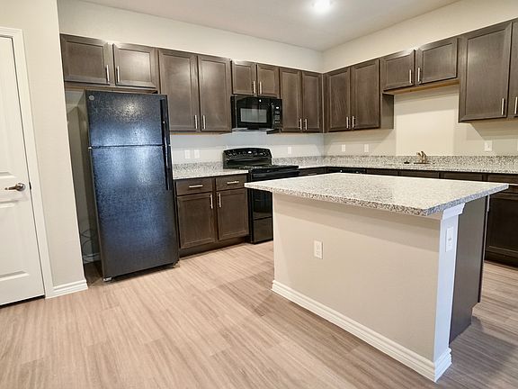 4th image of 801 Philomena Dr #2201