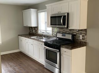 5283 W State Route 17, Kankakee, IL 60901