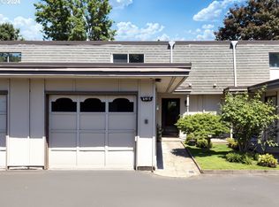 6915 SW Camden Ln, Beaverton, OR 97008