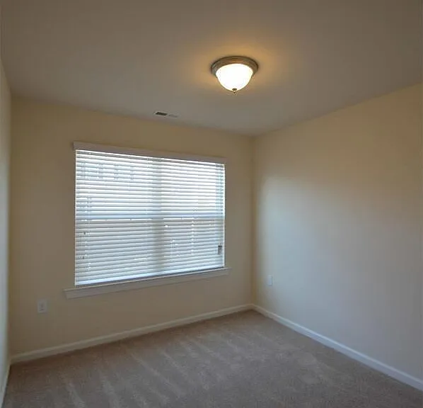 6022 Kentworth Dr — Photo 15