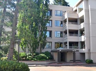 752 NW Westover Sq, Portland, OR 97210