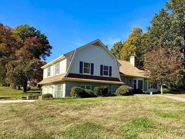 505 N Brunswick Ave, Marshall, MO 65340