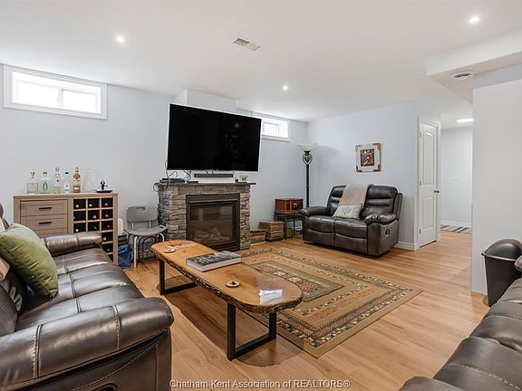 27th image of 524 Eventide Pl