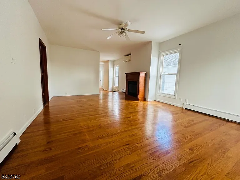 242 Brook Ave — Photo 2