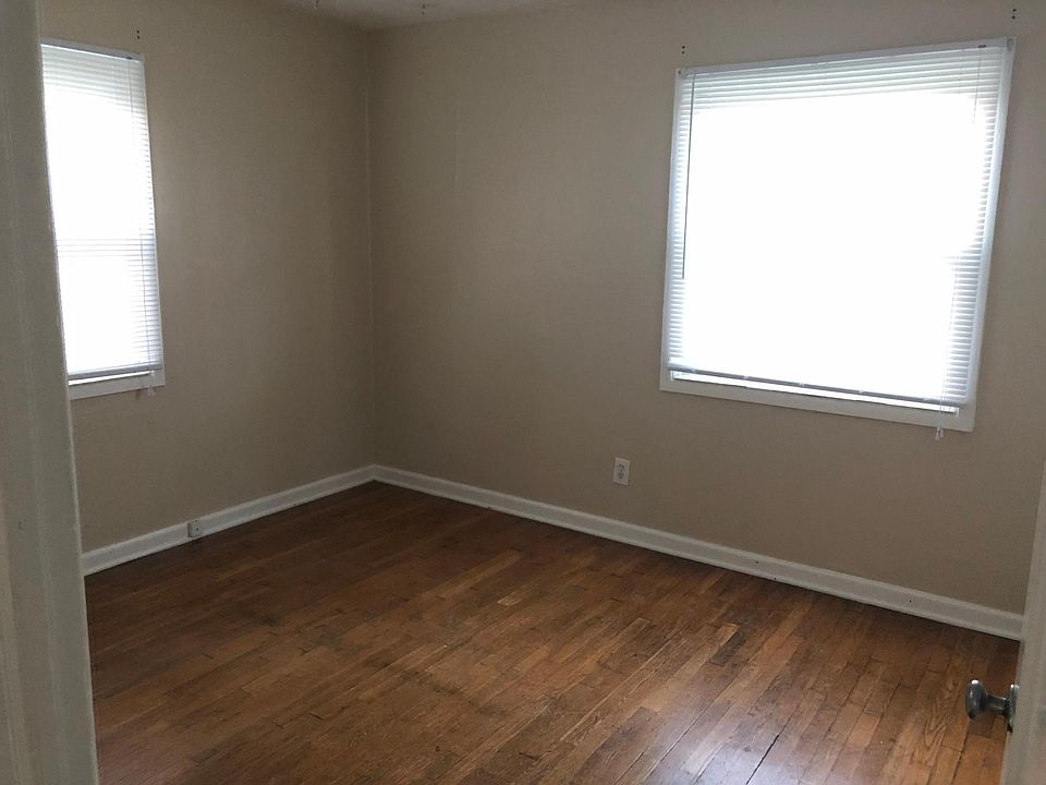 2nd image of 1544 W 7th Ave