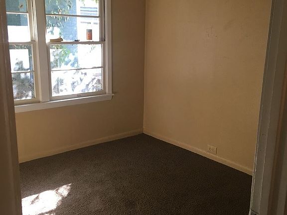 5th image of 1021 Huntington Ln