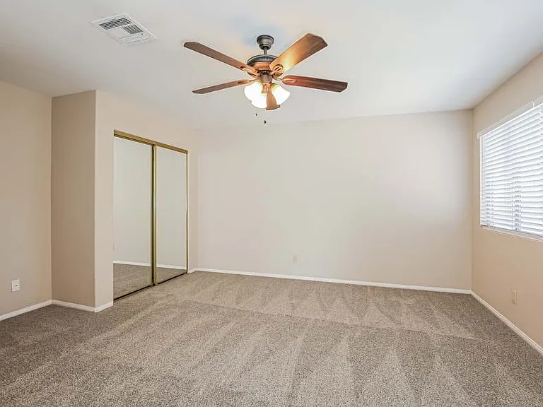 2317 Harbor Cliff Dr — Photo 10