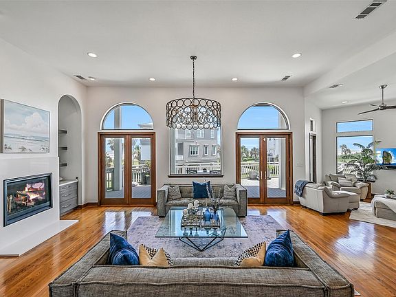 4th image of 4206 Turks Point