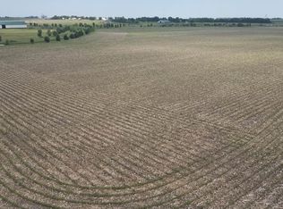 8719 Hawkeye Rd, Waterloo, IA 50701