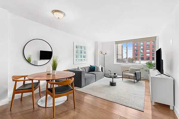 Sold by Compass | media 1