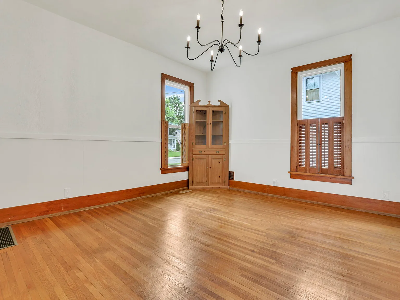 3 bed, 1646 sqft, $2,000 — Photo 4
