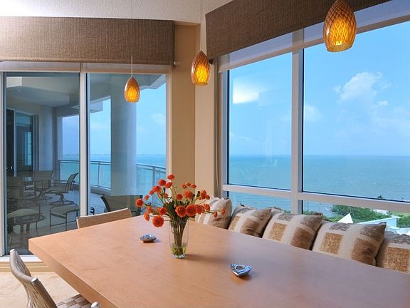 3rd image of 990 Boulevard Of The Arts APT 1003