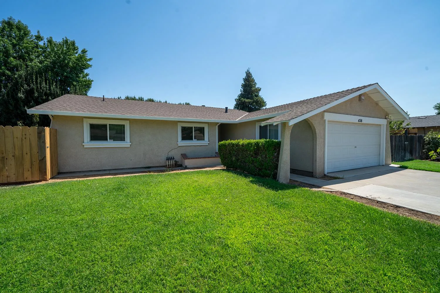 4316 Roy Dan Ln photo 1