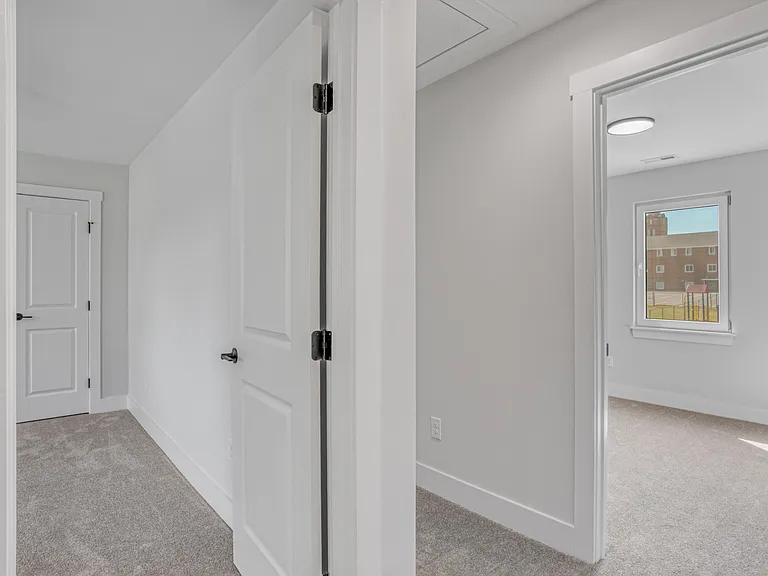 303 2nd Ave #B — Photo 7