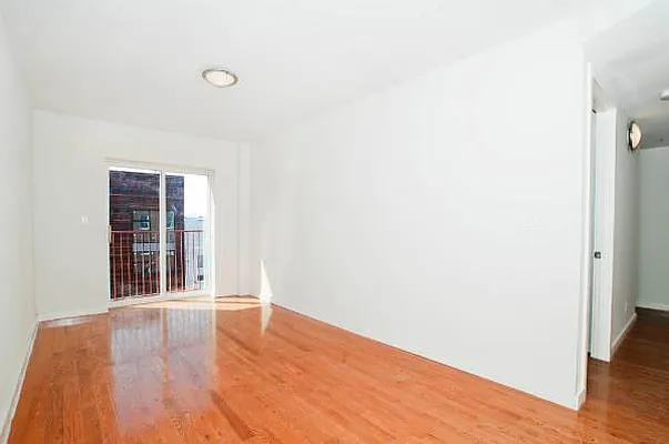 Rented by Level Group | media 10