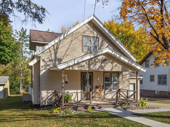 124 Park Pl W, Nya, MN 55368
