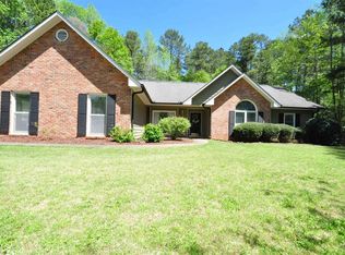 122 Greenbriar Trl, Lagrange, GA 30241