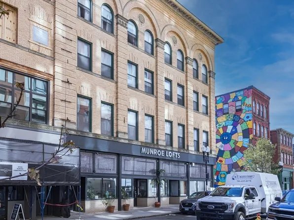 49 Munroe St APT 202, Lynn, MA 01901