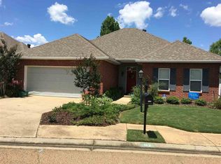 112 Oakleigh Dr, Clinton, MS 39056