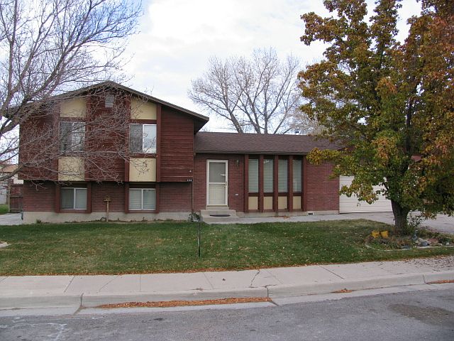 1st image of 354 N Ponderosa Dr