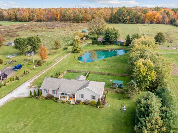321 Township Road 581, Sullivan, OH 44880