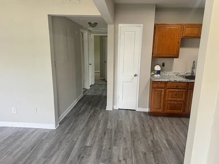 247 W 45th St — Photo 11