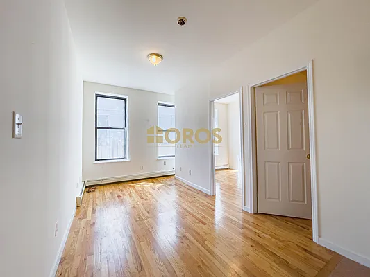 Rented by City Connections Realty | media 9