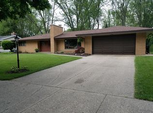 28 W 39th St, Holland, MI 49423