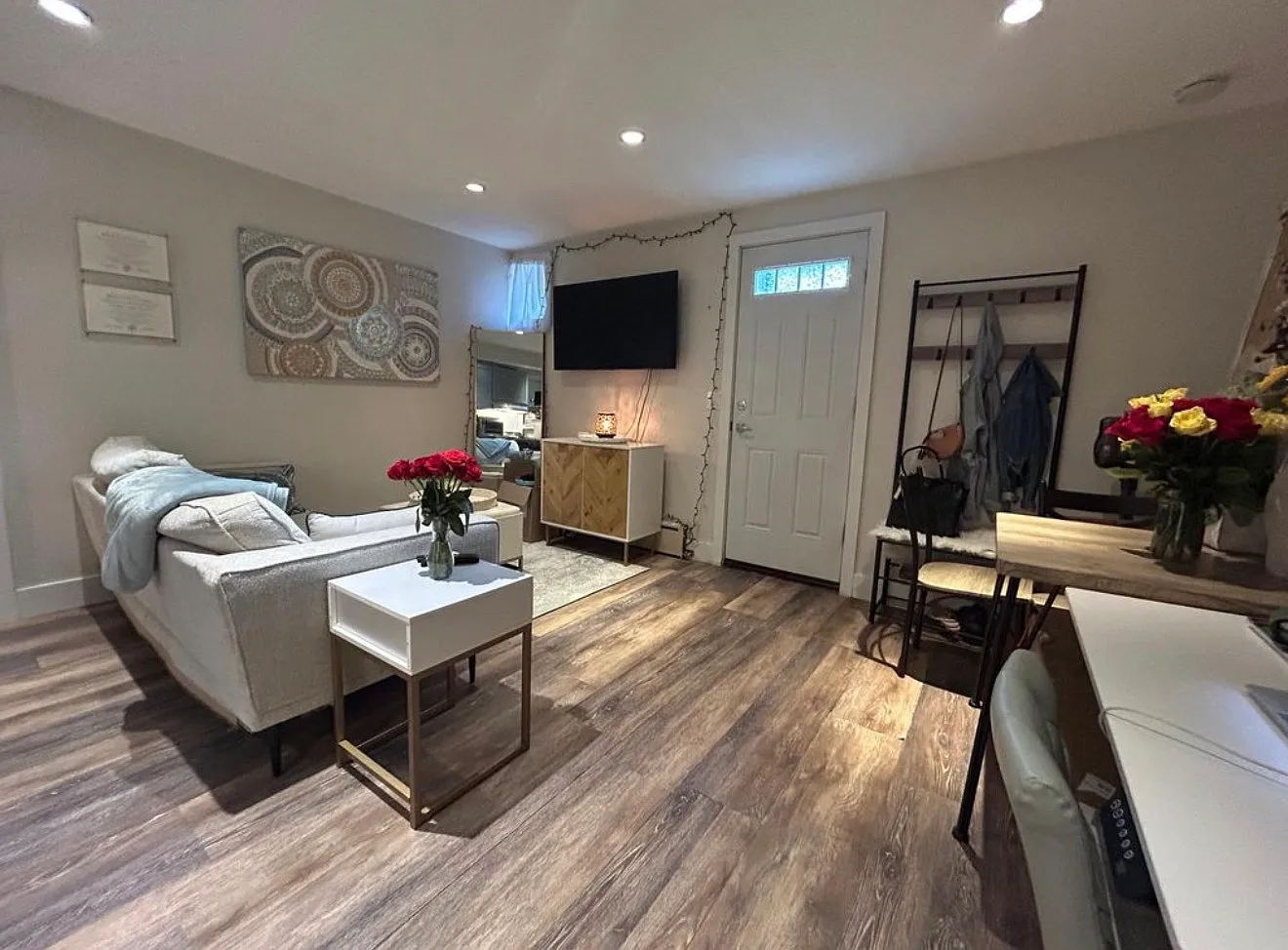 1 bed, $1,900 — Photo 2