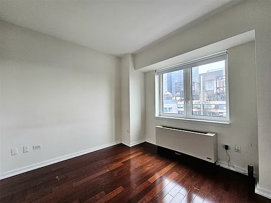 Rented by Realmart Realty LLC | media 8