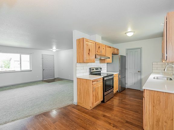 5th image of 27501 76th Dr NW