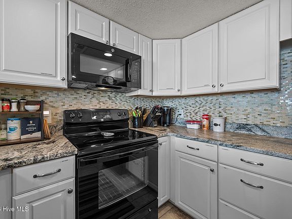 5th image of 2000 New River Inlet Road Unit 2606