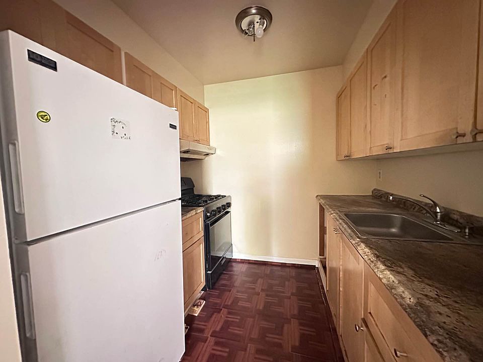 1st image of 2000 Mapes Ave Unit 2