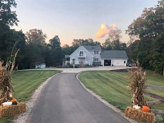 3rd image of 9817 Roberts Dr