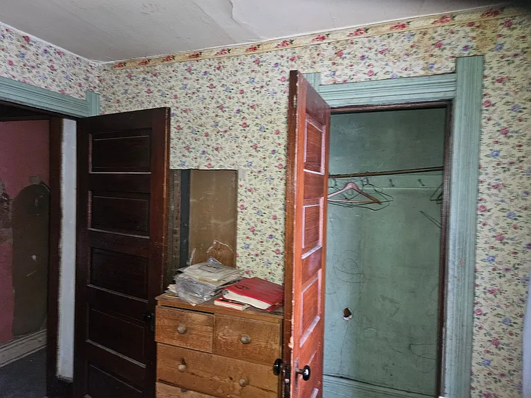 2424 Broadway St — Photo 24