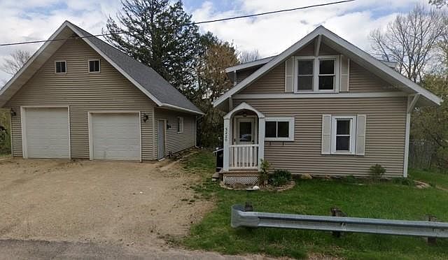 1st image of S220 Glade Avenue