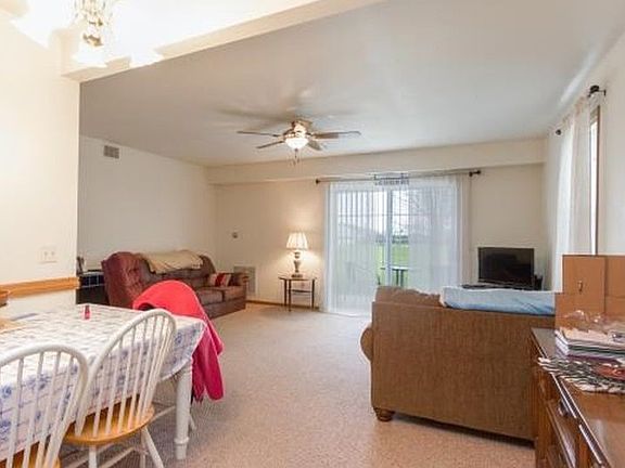 3rd image of 1607 Melissa Ln