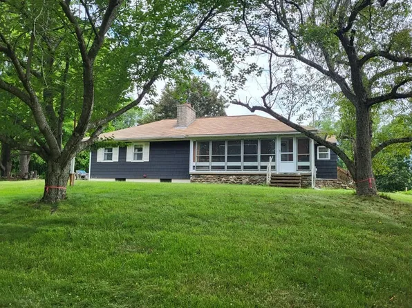 19 Route 197, Woodstock, CT 06281