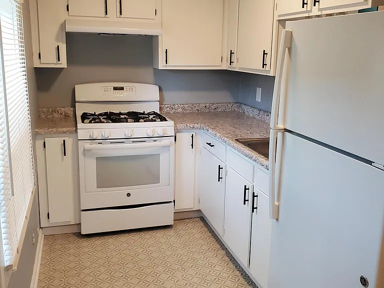 121 North St — Photo 8