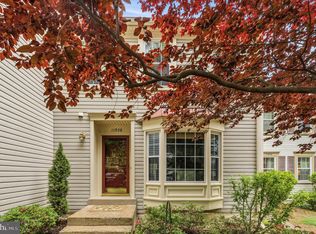 11938 Sentinel Point Ct, Reston, VA 20191
